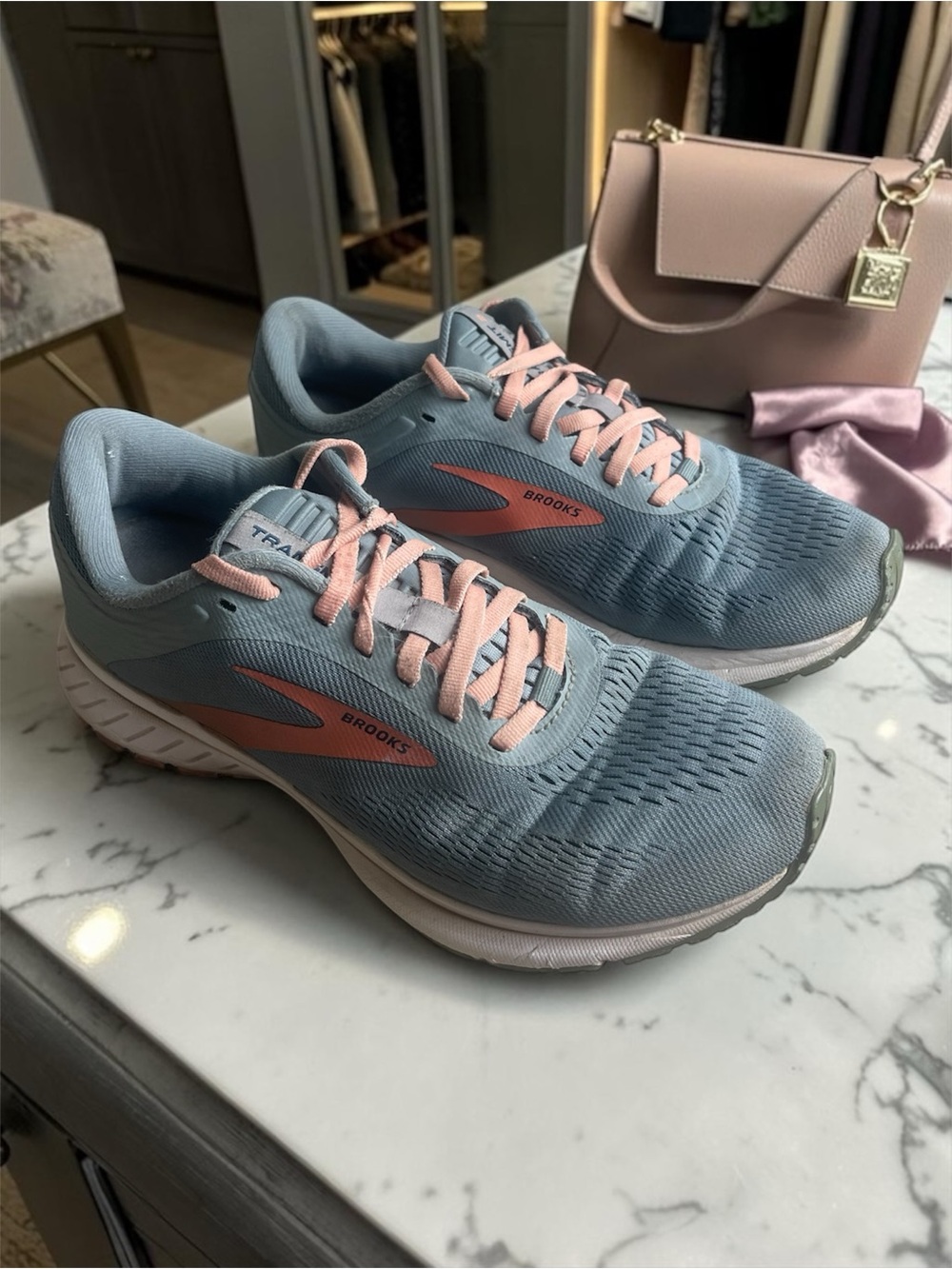 Brooks Transmit 2 Athletic Running Shoes Sneakers Gray Coral - Women's 9